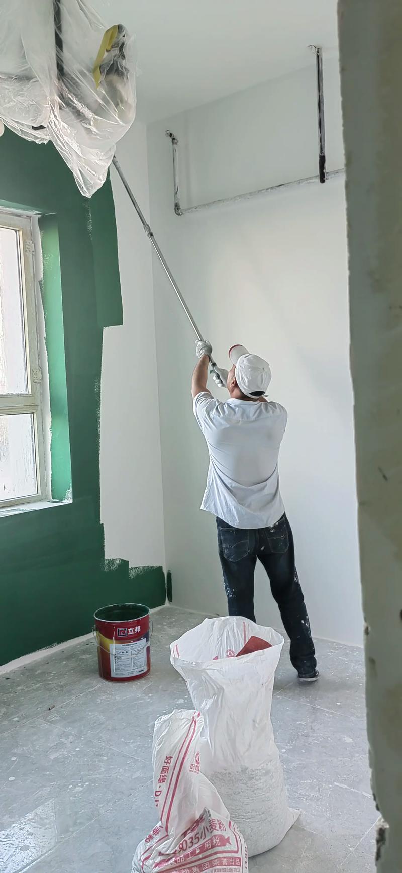 腻子粉和乳胶漆哪个甲醛高? 腻子粉和乳胶漆哪个甲醛高?